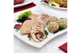 Рулет из кролика с вялеными томатами