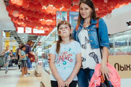 Клубника FEST в КЛАСС проходит весело и вкусно!