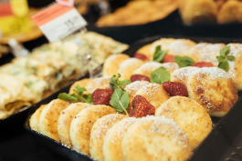 Клубника FEST в КЛАСС проходит весело и вкусно!