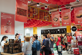 Клубника FEST в КЛАСС проходит весело и вкусно!