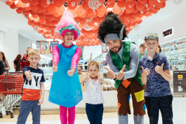 Клубника FEST в КЛАСС проходит весело и вкусно!