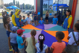 Фото отчет акции "Летом мороженое - осенью подарки"!