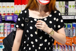 Фотоотчет акции "Дарим скидки за ваши улыбки"